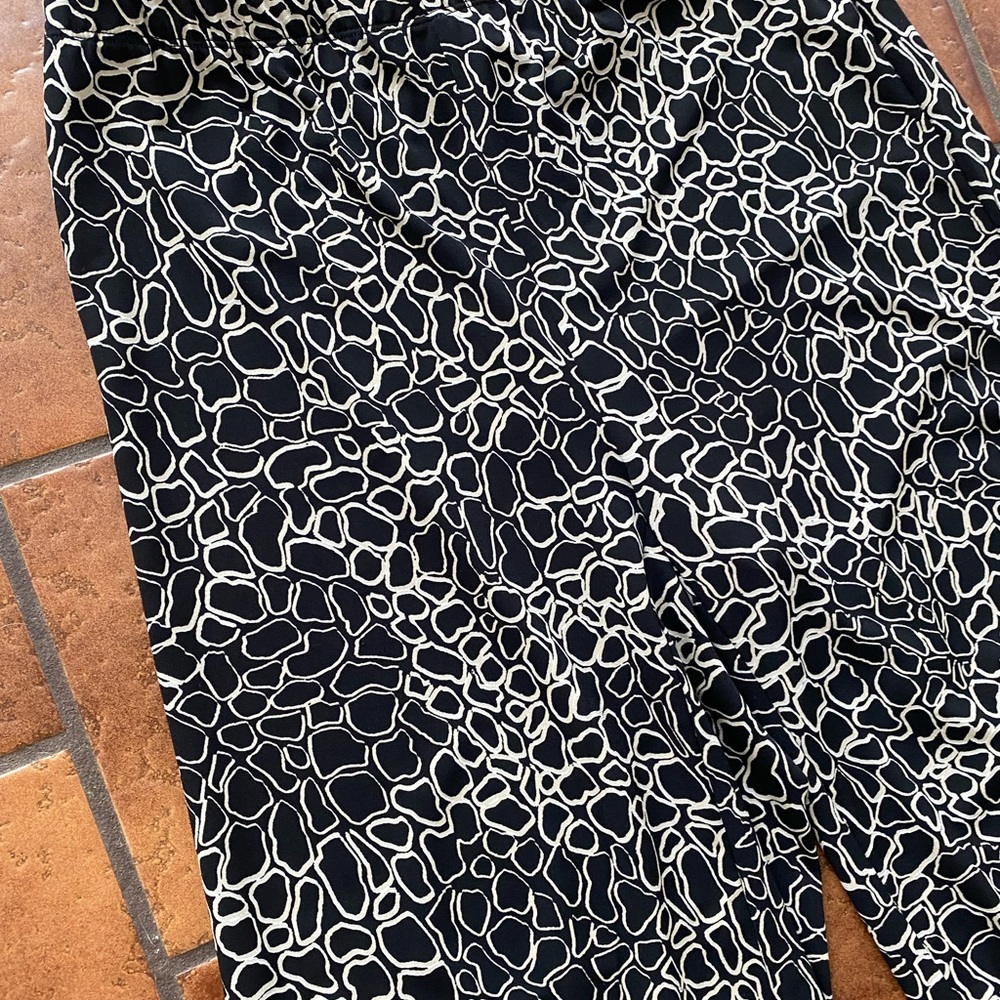 Stretchy, Soft Patterned Chico Pant Sz 0 - Picture 2 of 3